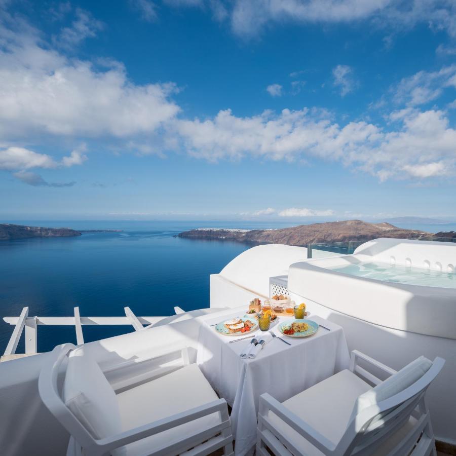 Above Blue Hotel 4*